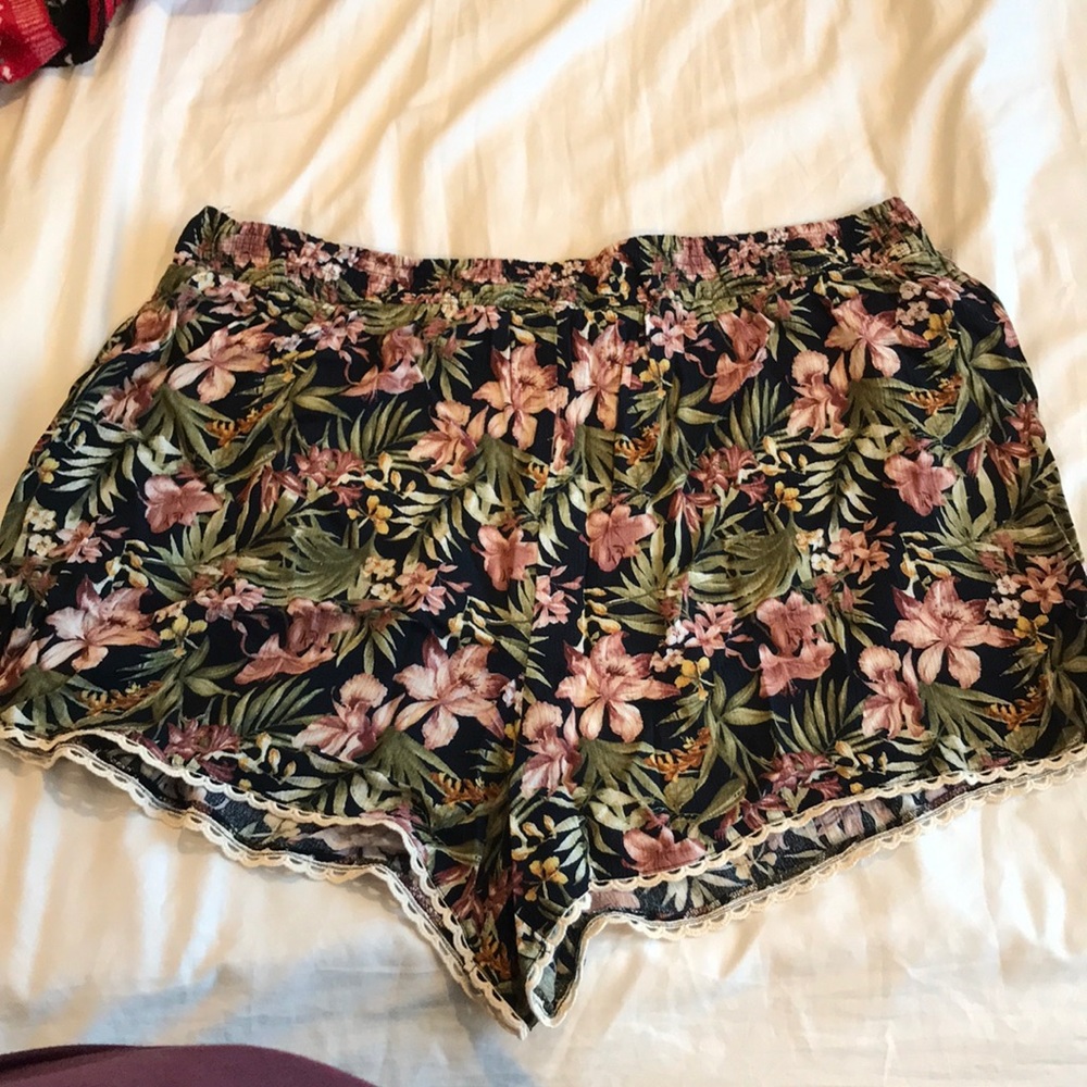 Super cute F21 shorts
